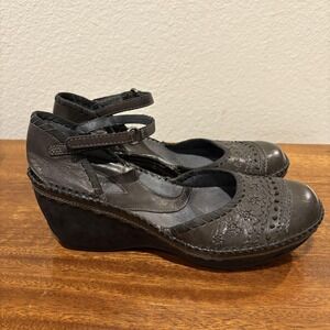 Clarks Artisan Wedge Mary Jane Shoes Womens 7 Black Leather Ankle Strap Comfort